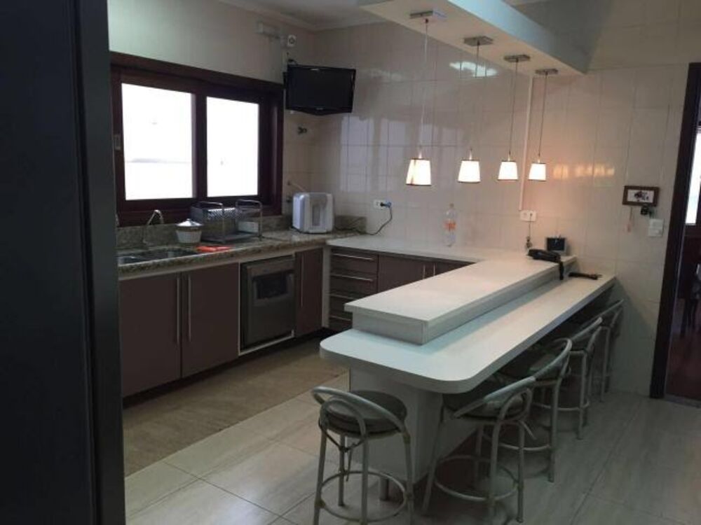Casa de Condomínio à venda e aluguel com 4 quartos, 300m² - Foto 4
