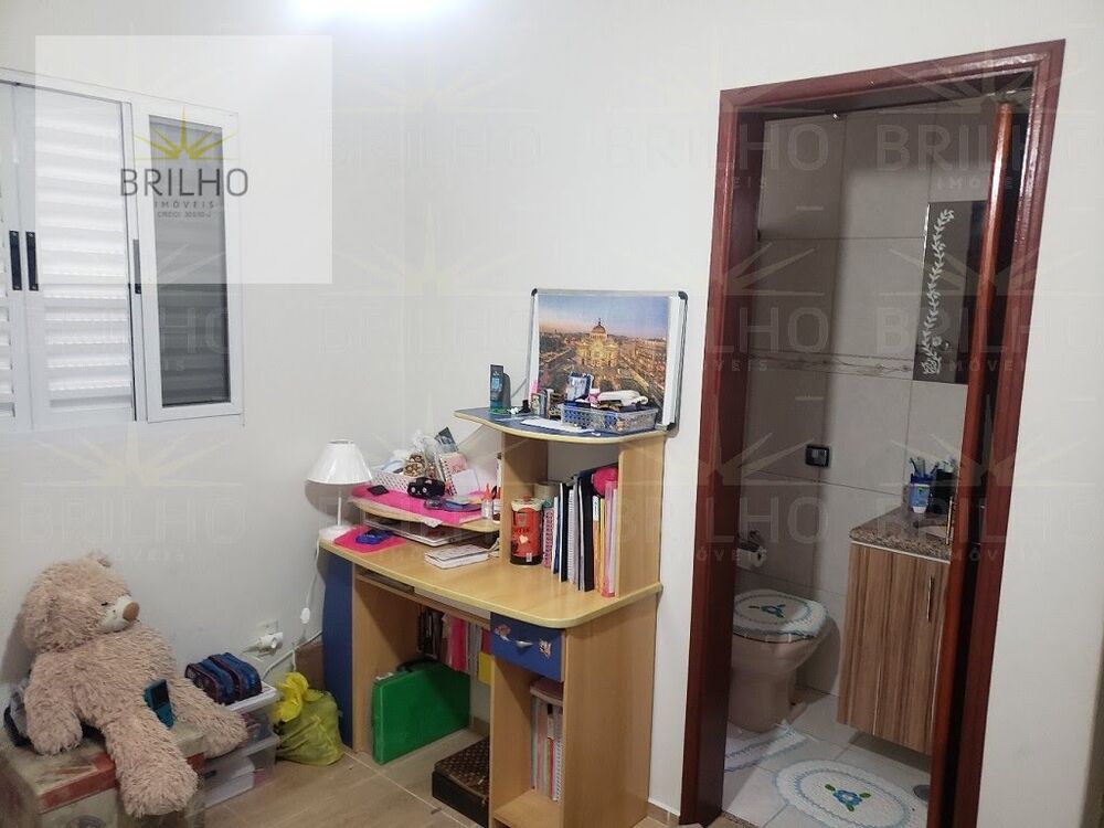 Casa de Condomínio à venda com 3 quartos, 180m² - Foto 2