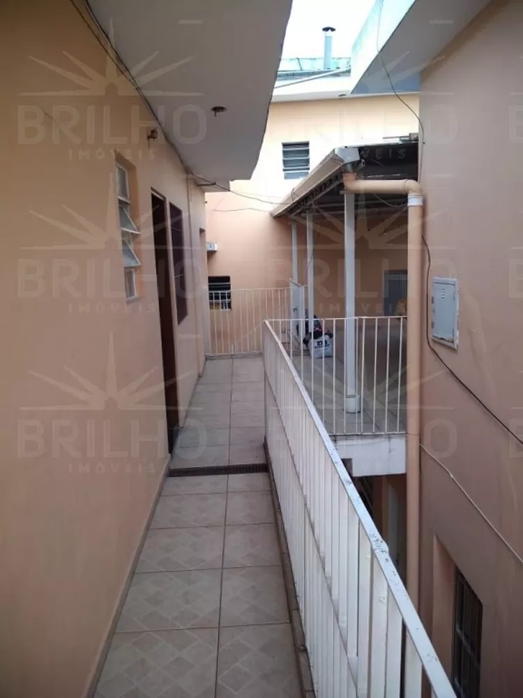 Sobrado à venda com 2 quartos, 300m² - Foto 11