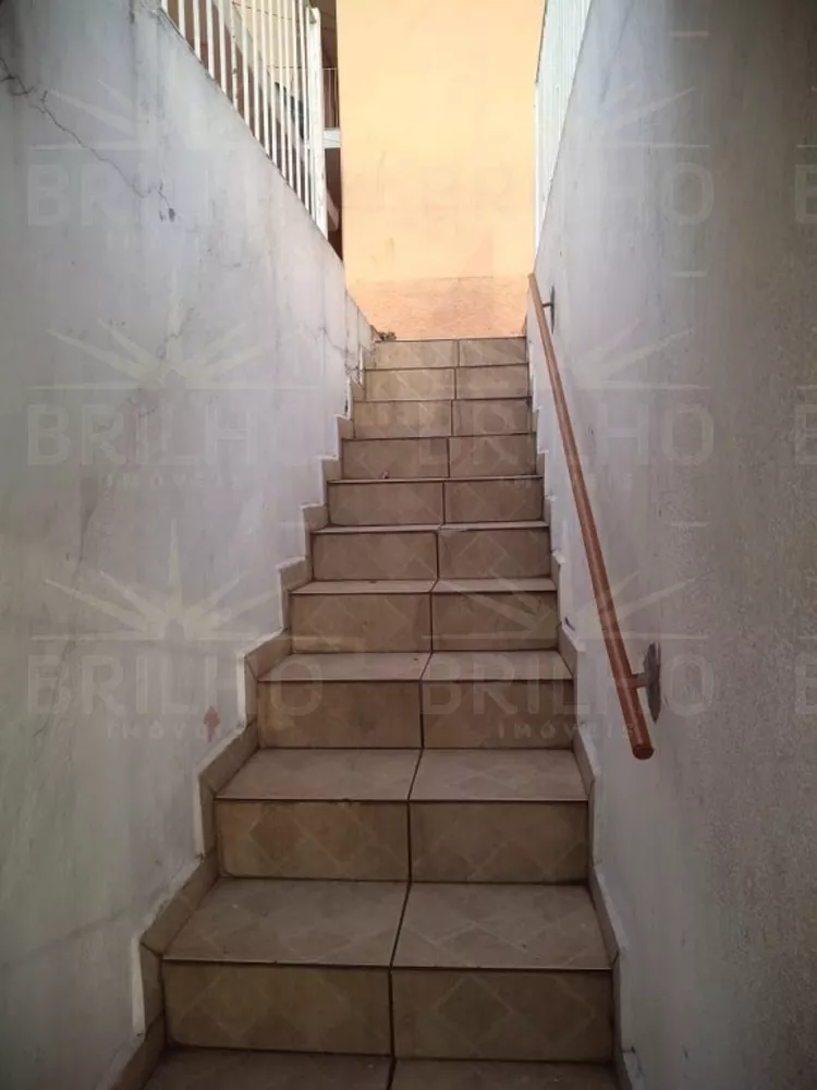 Sobrado à venda com 2 quartos, 300m² - Foto 16