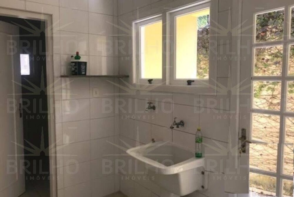 Casa de Condomínio à venda e aluguel com 4 quartos, 300m² - Foto 12