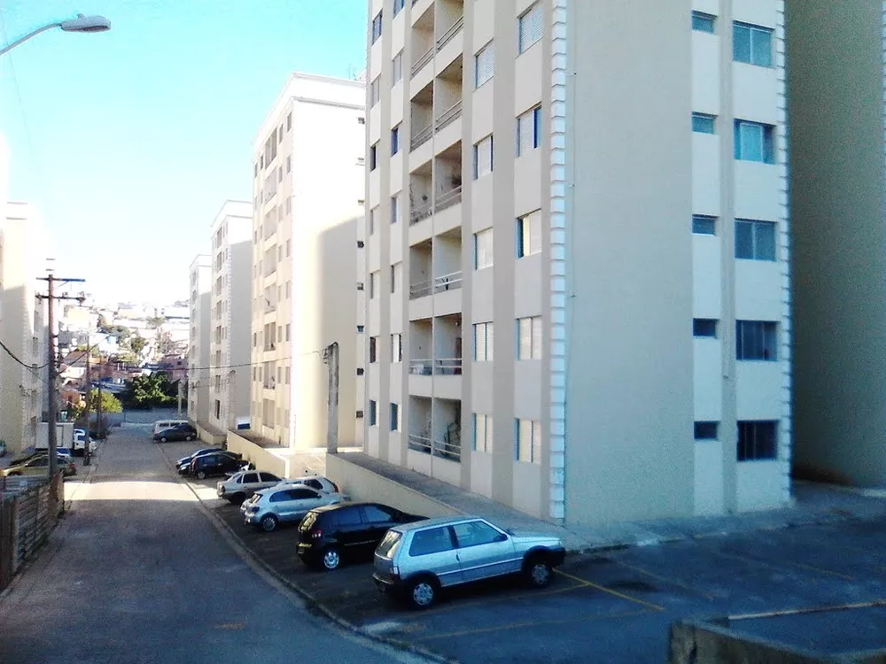 Apartamento à venda com 2 quartos, 62m² - Foto 2