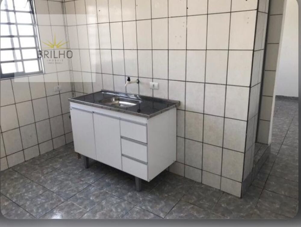 Casa para alugar com 1 quarto, 50m² - Foto 1