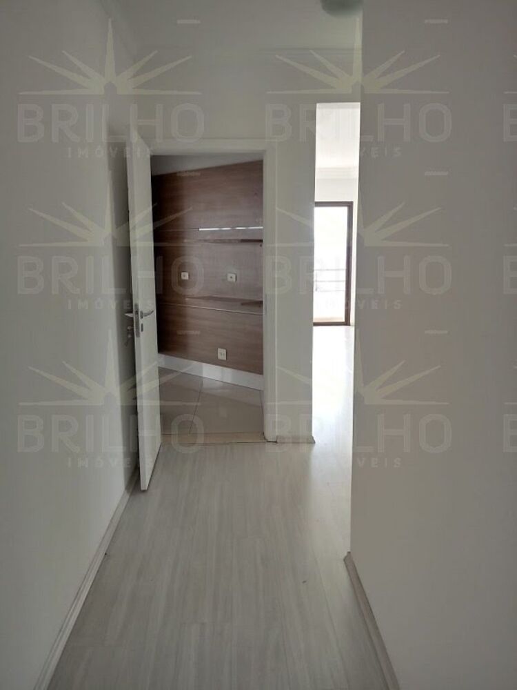 Apartamento para alugar com 4 quartos, 245m² - Foto 4