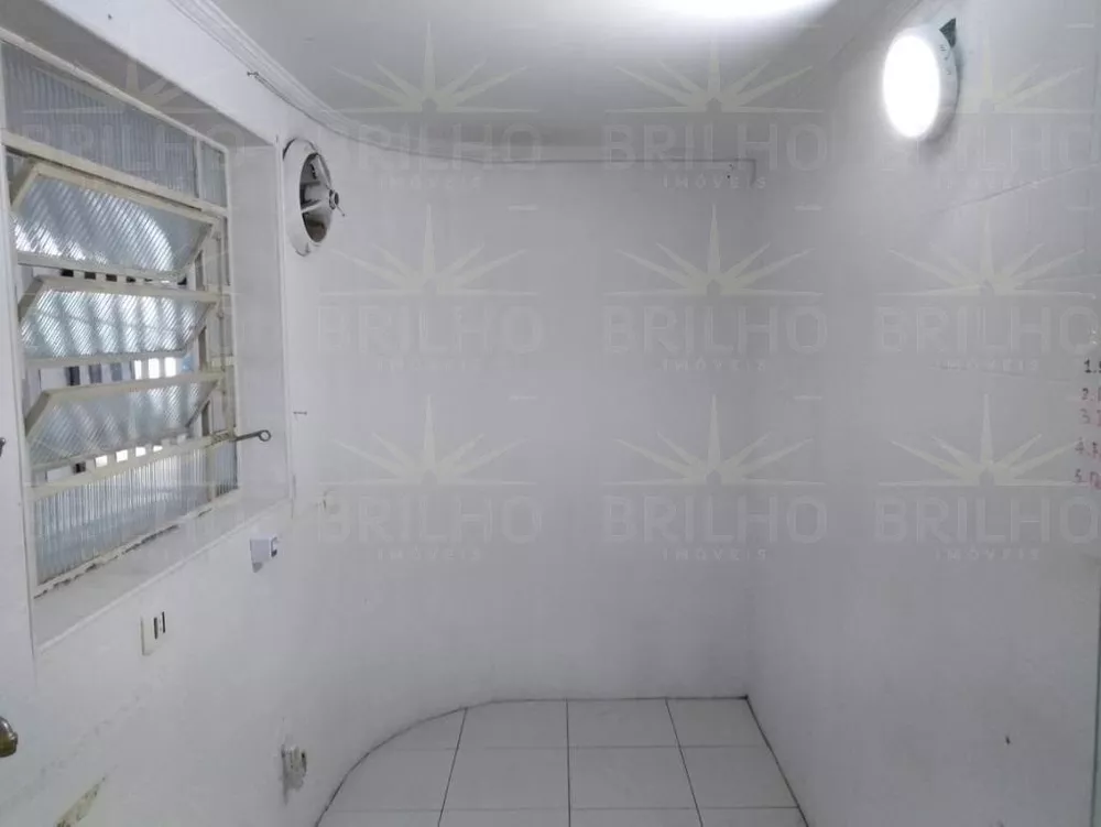 Sobrado à venda e aluguel com 3 quartos, 300m² - Foto 7