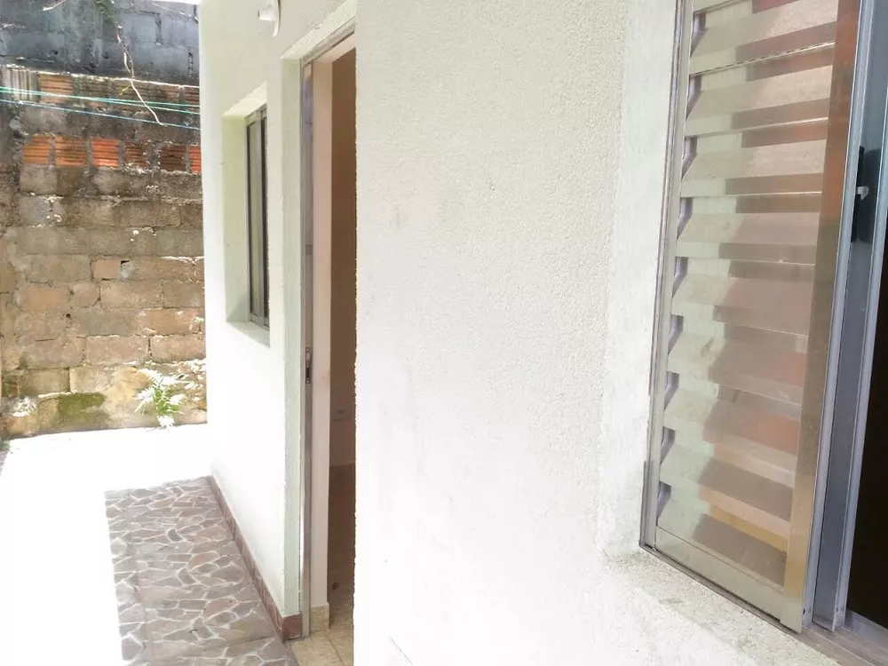 Casa para alugar com 1 quarto, 125m² - Foto 1