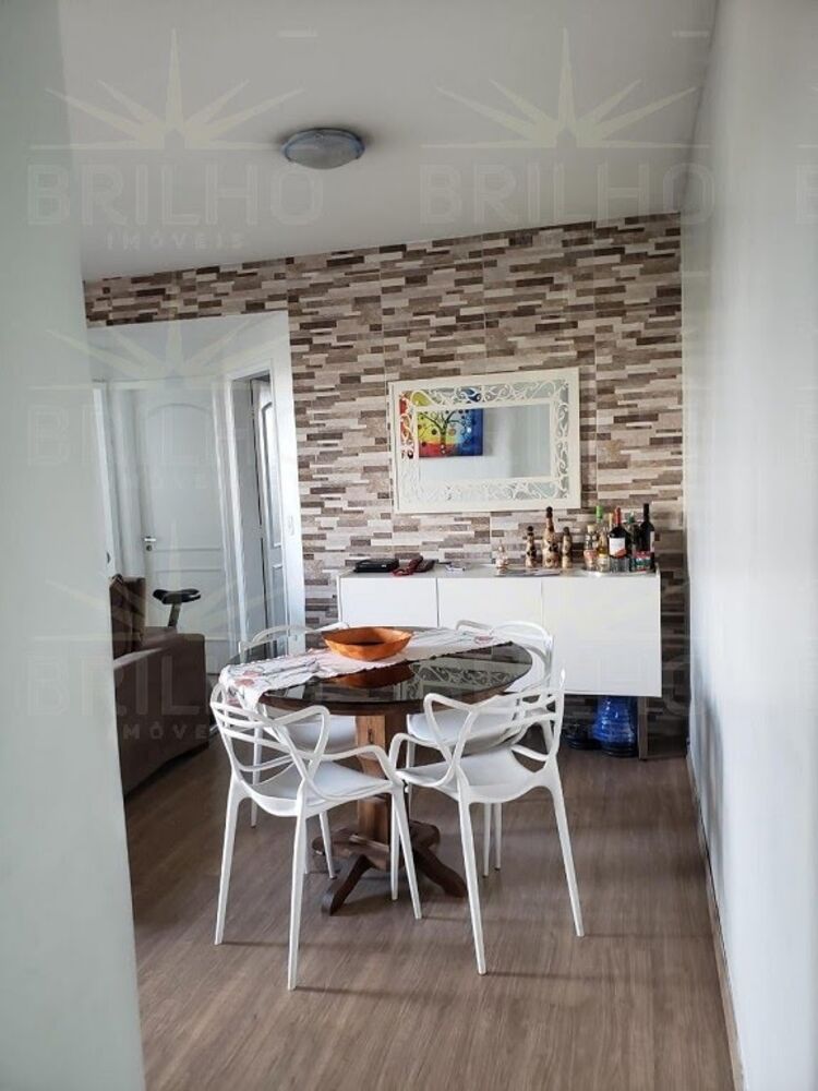 Apartamento à venda com 2 quartos, 60m² - Foto 1