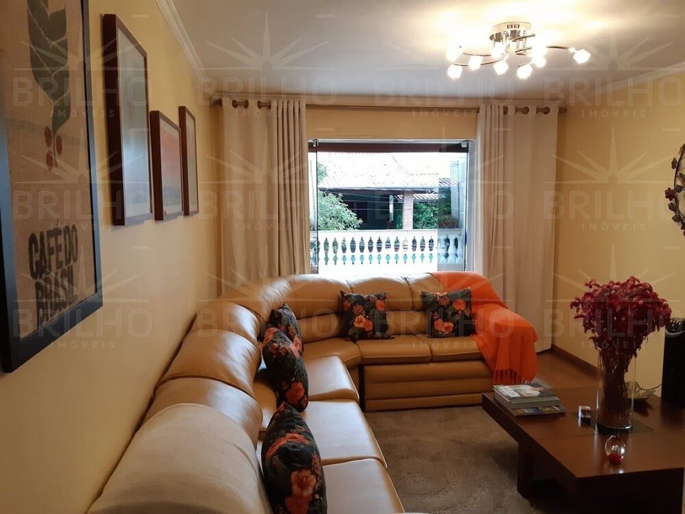 Casa, 2 quartos, 209 m² - Foto 1