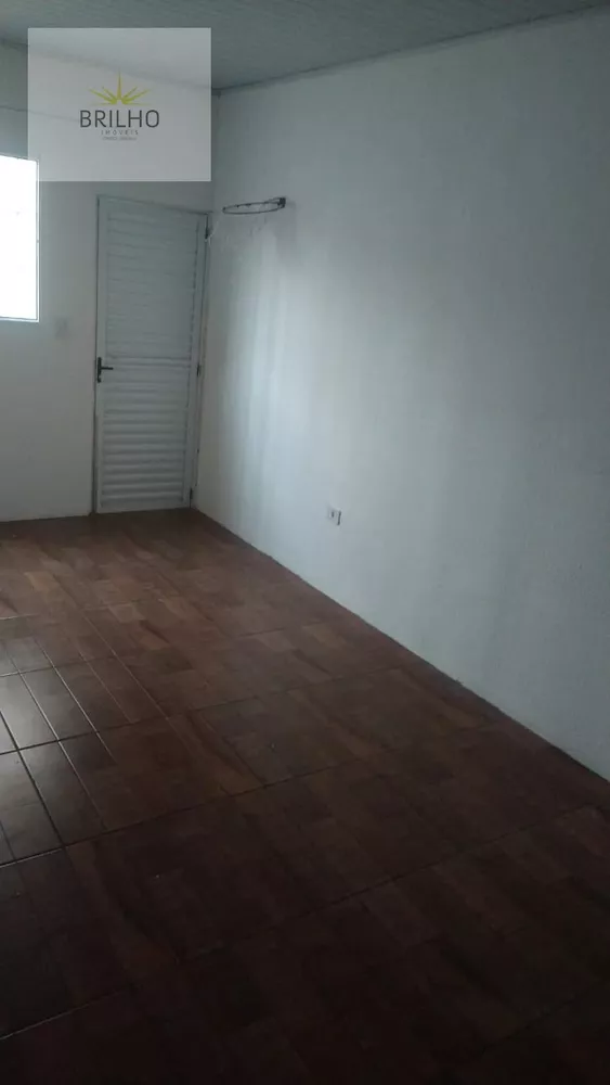 Sobrado à venda com 7 quartos, 160m² - Foto 3