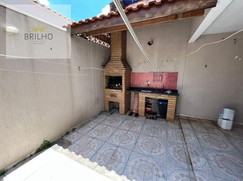 Sobrado, 3 quartos, 141 m² - Foto 1