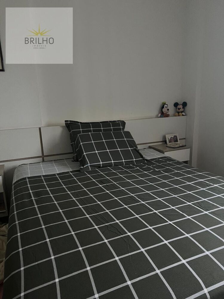 Apartamento à venda com 2 quartos, 65m² - Foto 2