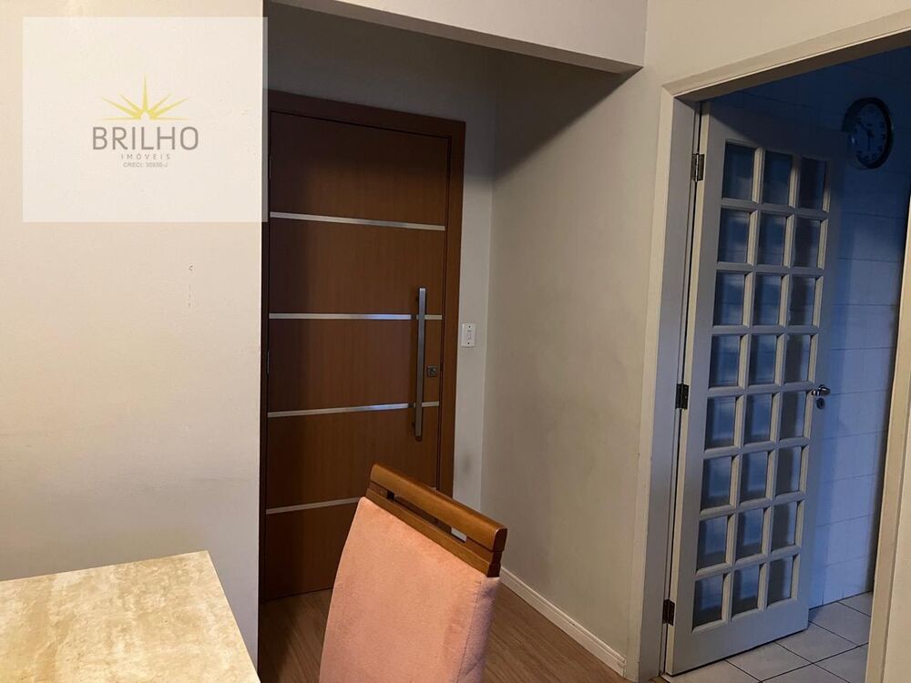Apartamento à venda com 2 quartos, 65m² - Foto 12