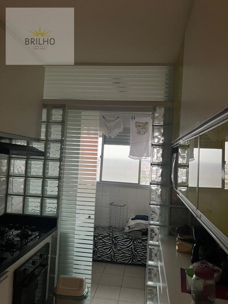 Apartamento à venda com 2 quartos, 65m² - Foto 13