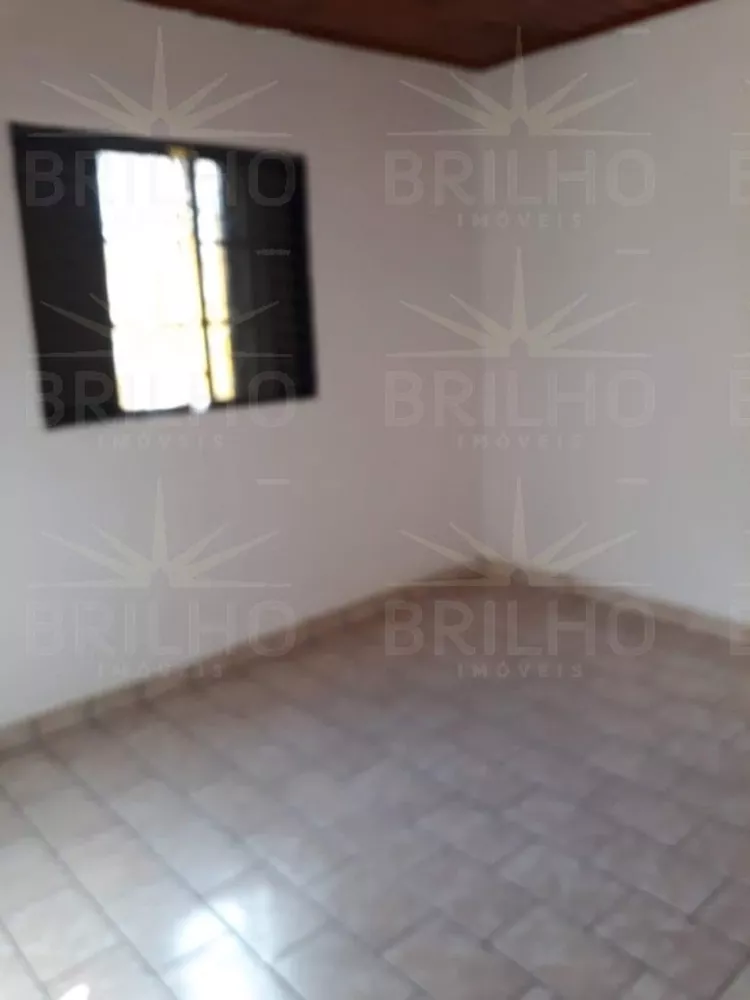 Casa para alugar com 1 quarto, 20m² - Foto 11