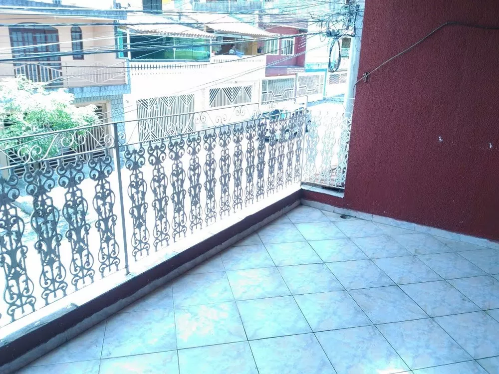 Sobrado à venda com 3 quartos, 125m² - Foto 2