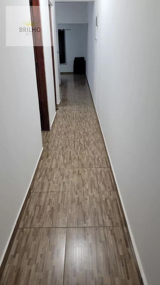 Casa à venda com 2 quartos, 200m² - Foto 2