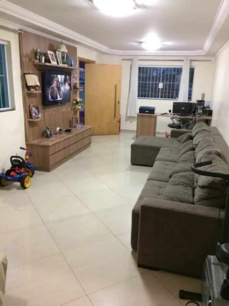 Sobrado à venda e aluguel com 3 quartos, 250m² - Foto 3