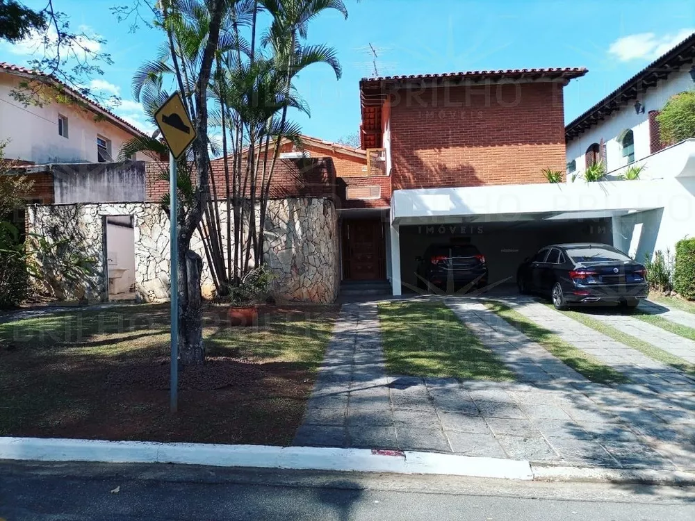 Casa de Condomínio para alugar com 3 quartos, 560m² - Foto 1