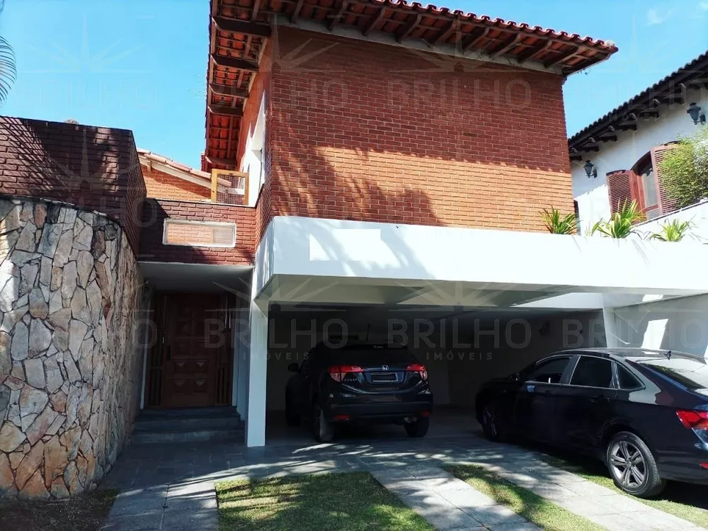 Casa de Condomínio para alugar com 3 quartos, 560m² - Foto 2