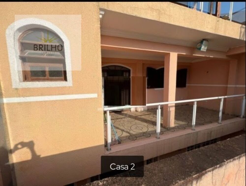 Casa, 3 quartos, 200 m² - Foto 1