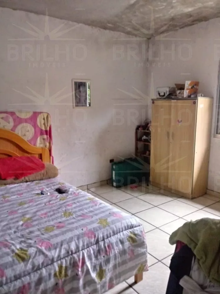 Sobrado à venda com 5 quartos, 250m² - Foto 2