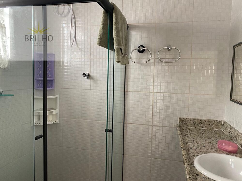 Casa, 4 quartos, 162 m² - Foto 1