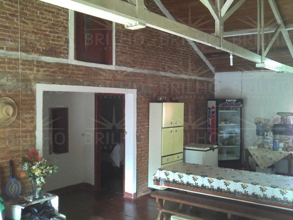 Sítio, 3 quartos, 40000 m² - Foto 1