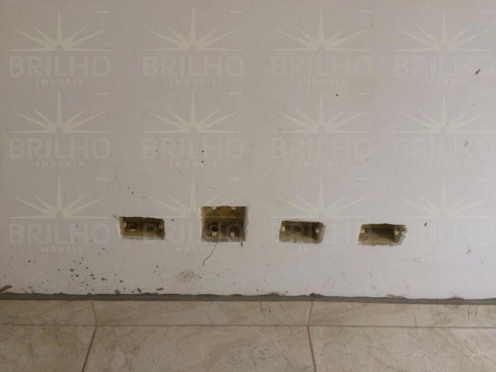 Sobrado à venda com 2 quartos, 100m² - Foto 3
