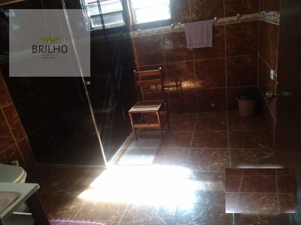 Casa à venda com 2 quartos, 150m² - Foto 4