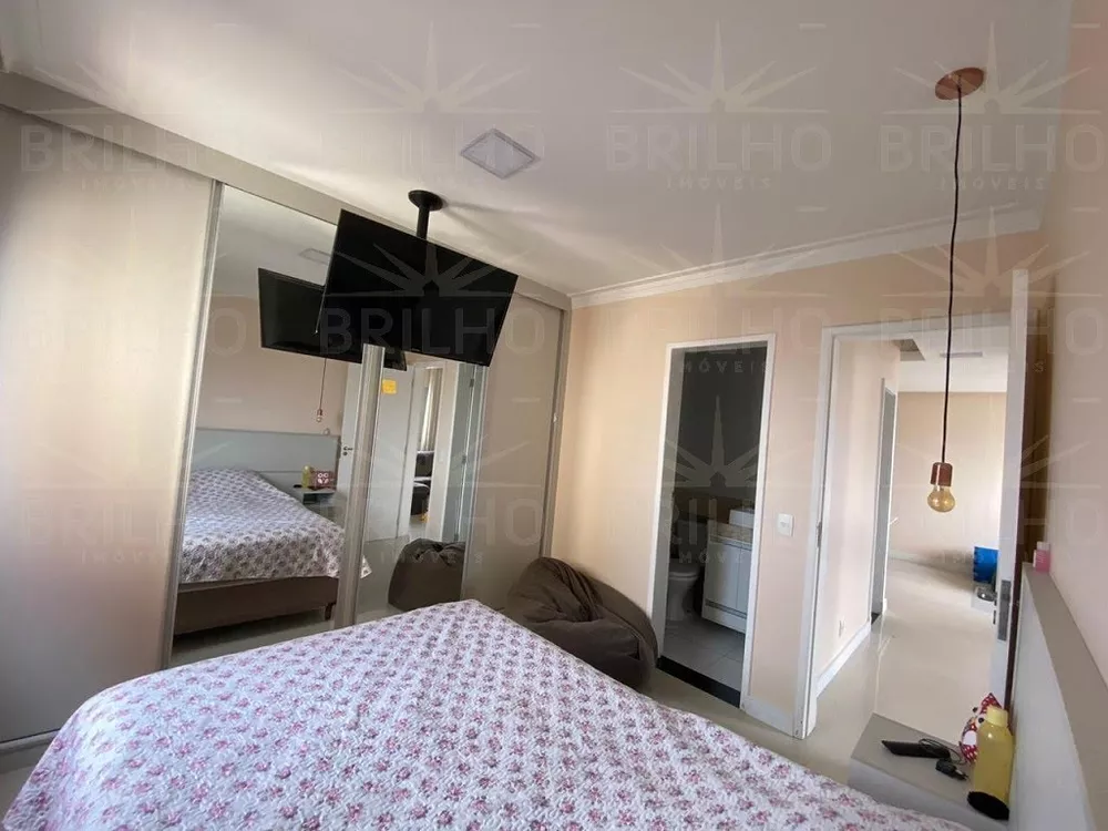 Apartamento à venda com 3 quartos, 80m² - Foto 2