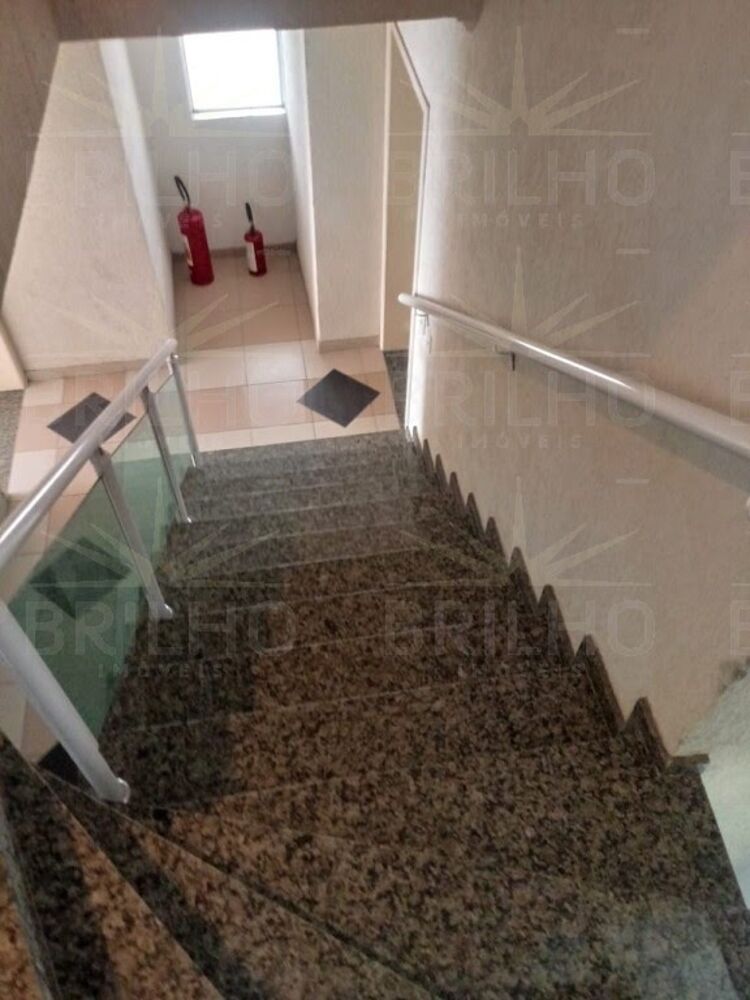 Apartamento para alugar com 2 quartos, 110m² - Foto 8