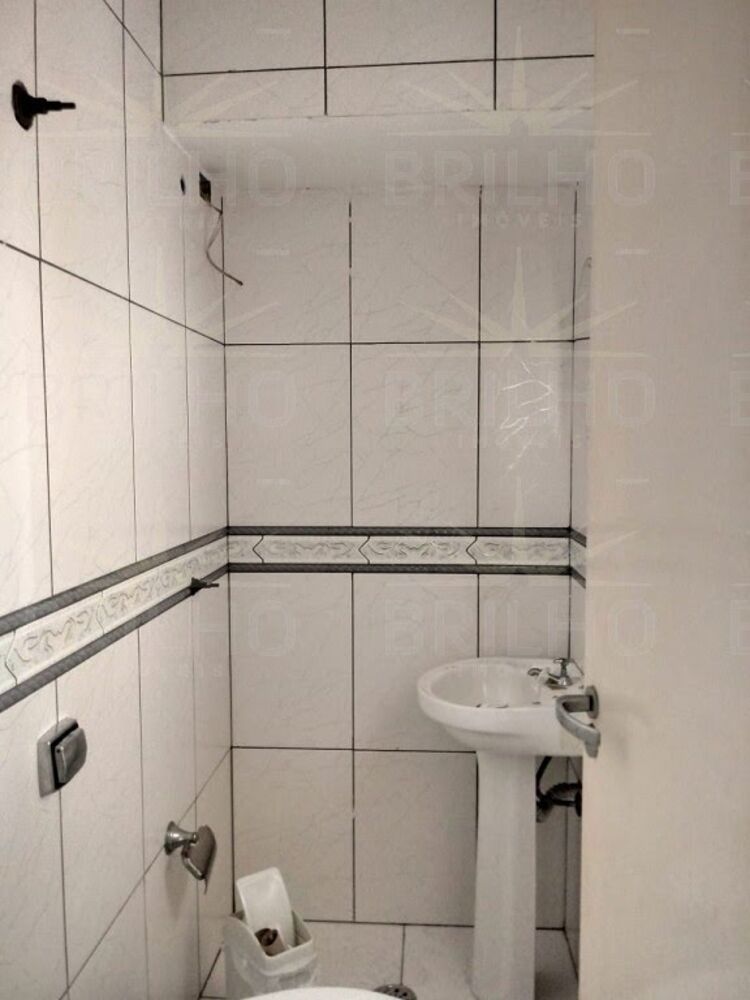 Apartamento para alugar com 2 quartos, 110m² - Foto 11