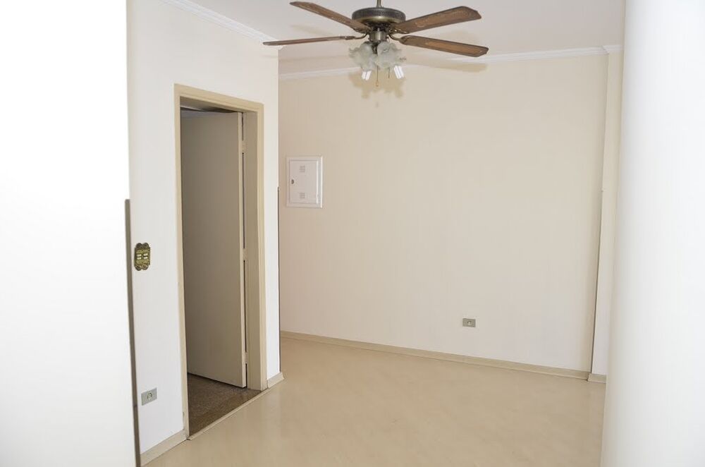 Apartamento para alugar com 3 quartos, 79m² - Foto 1