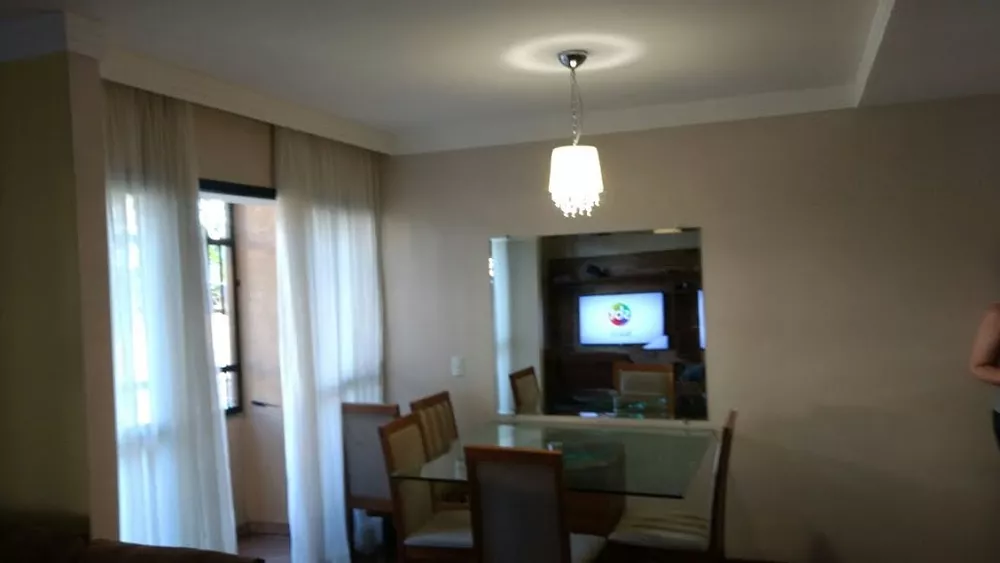 Apartamento à venda com 2 quartos, 67m² - Foto 1