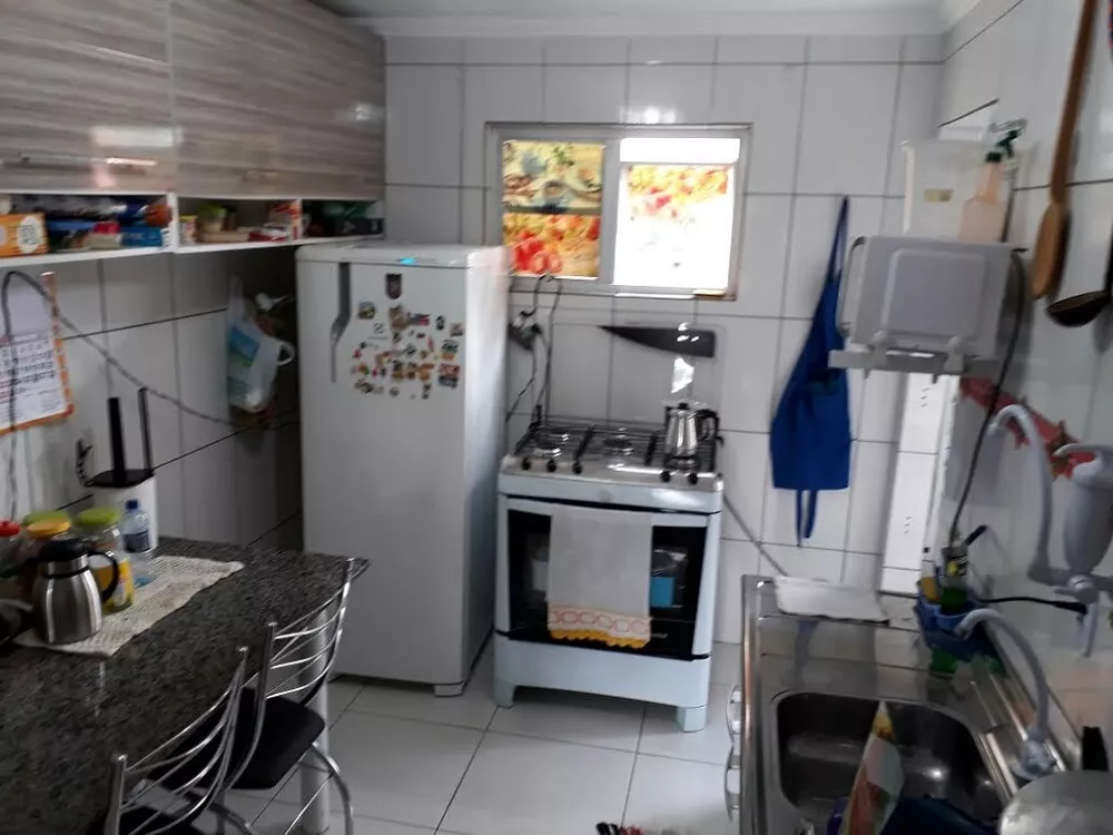 Apartamento à venda com 2 quartos, 60m² - Foto 2