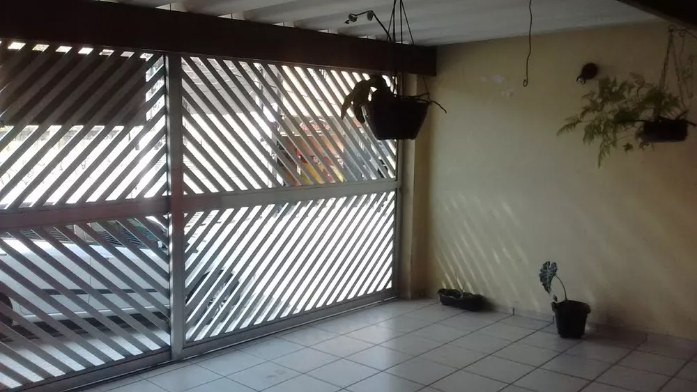 Sobrado à venda com 2 quartos, 143m² - Foto 1