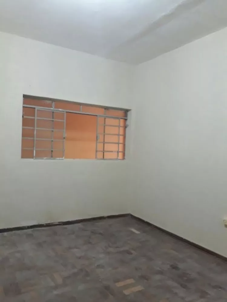 Casa para alugar com 2 quartos, 95m² - Foto 4