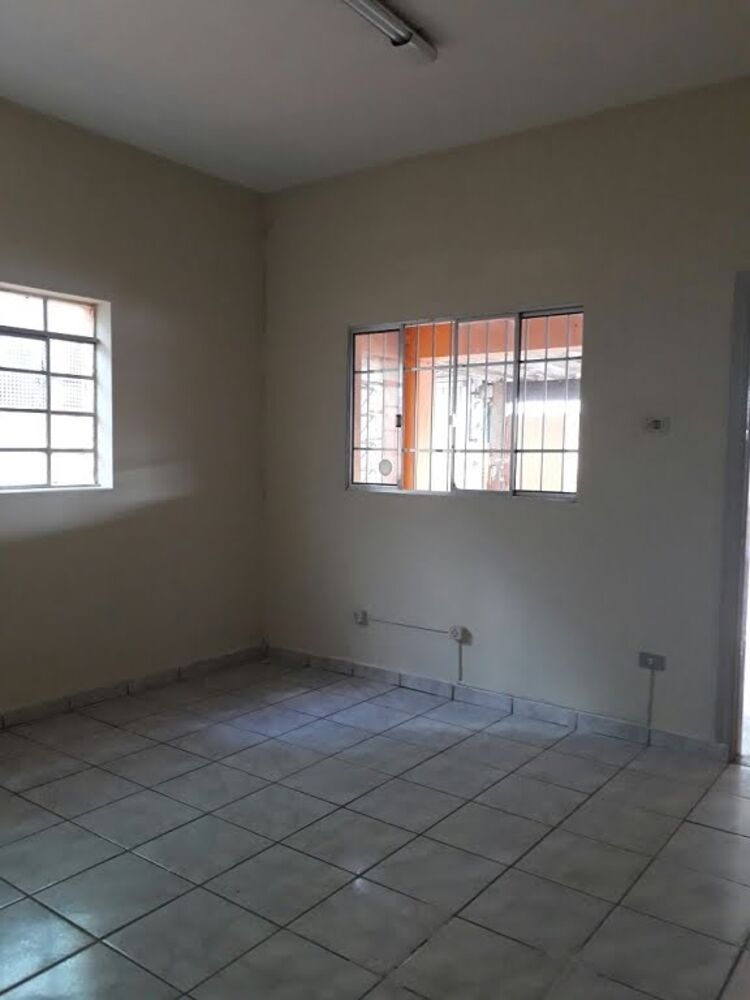 Casa para alugar com 2 quartos, 95m² - Foto 5