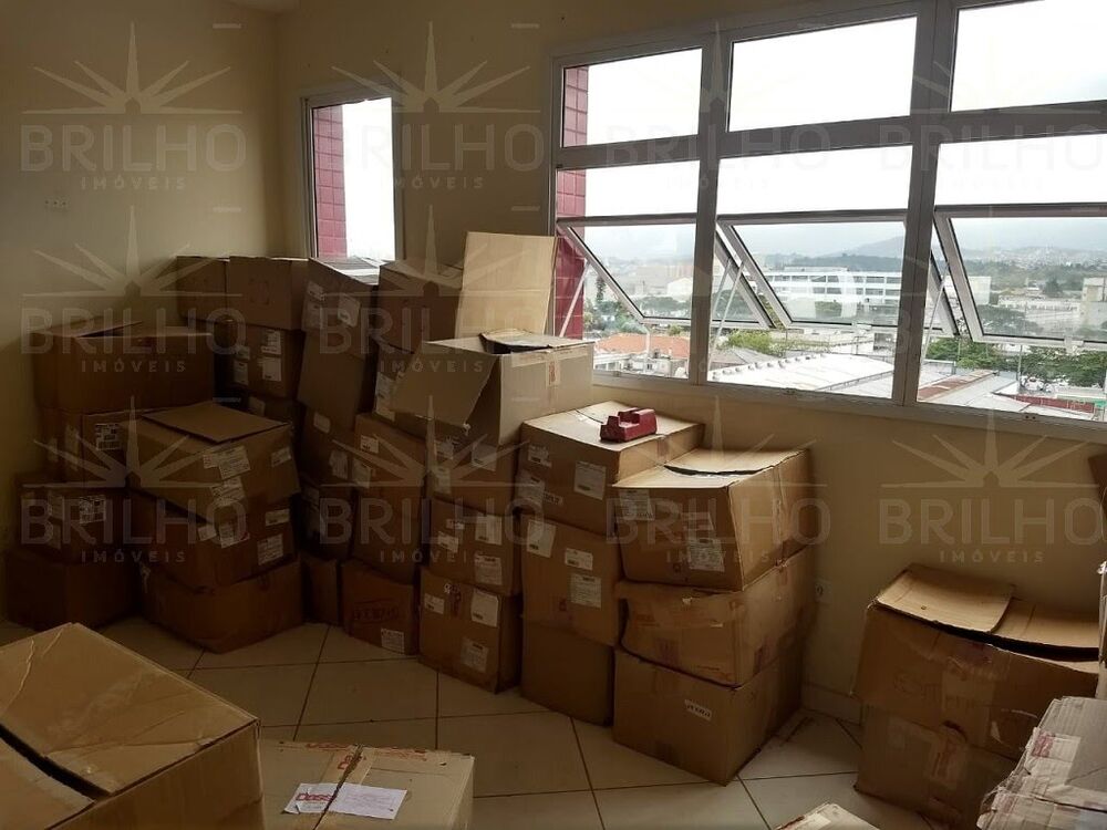 Sala-Conjunto, 1800 m² - Foto 1