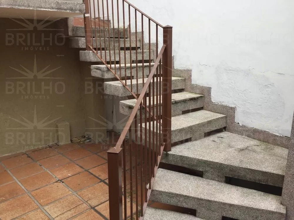 Sobrado à venda e aluguel com 3 quartos, 350m² - Foto 2