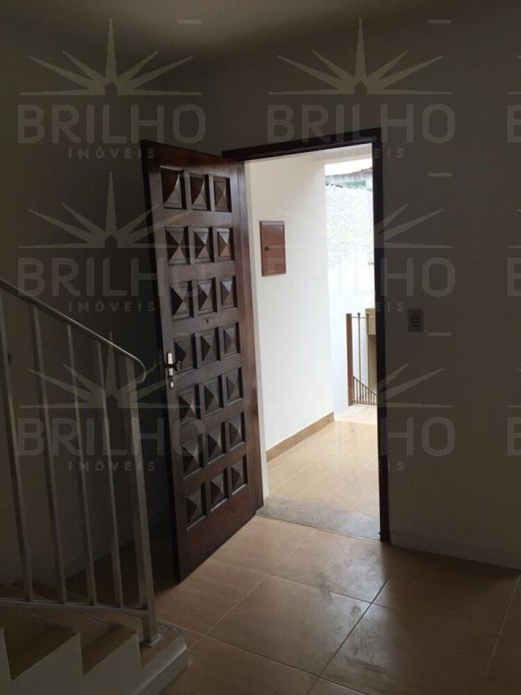 Sobrado à venda e aluguel com 3 quartos, 350m² - Foto 5