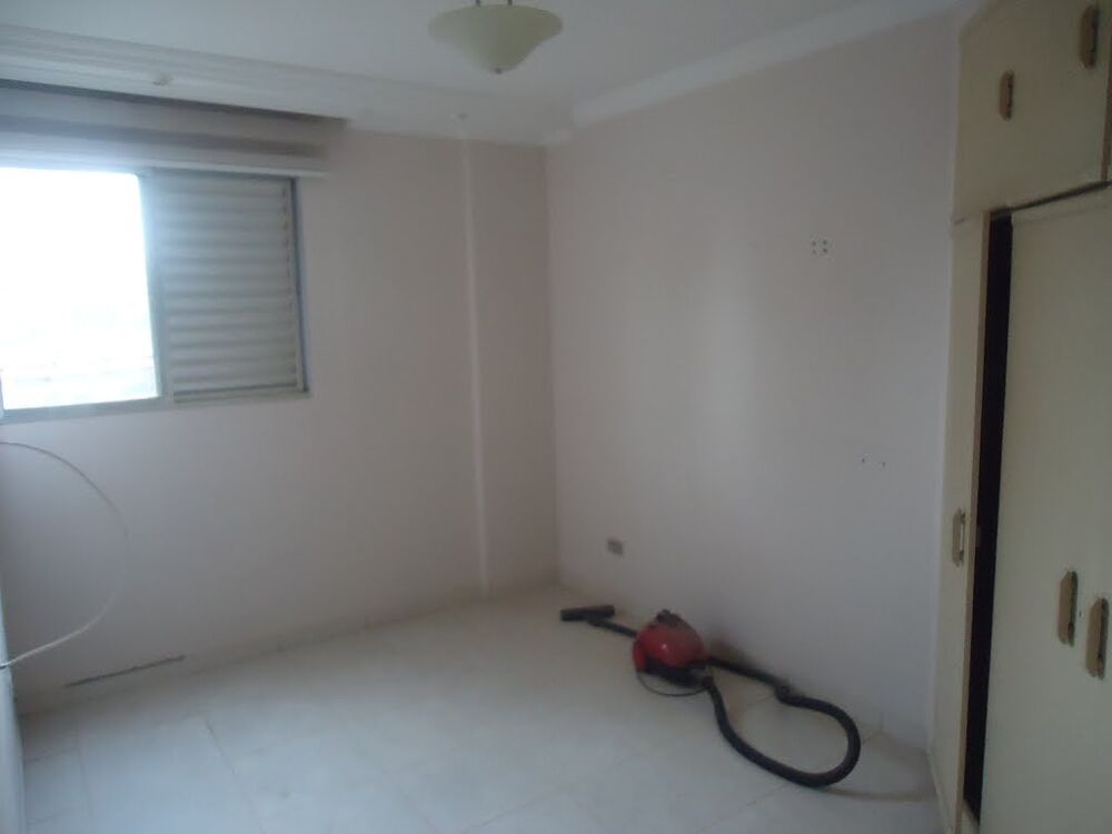 Apartamento à venda com 2 quartos, 58m² - Foto 2