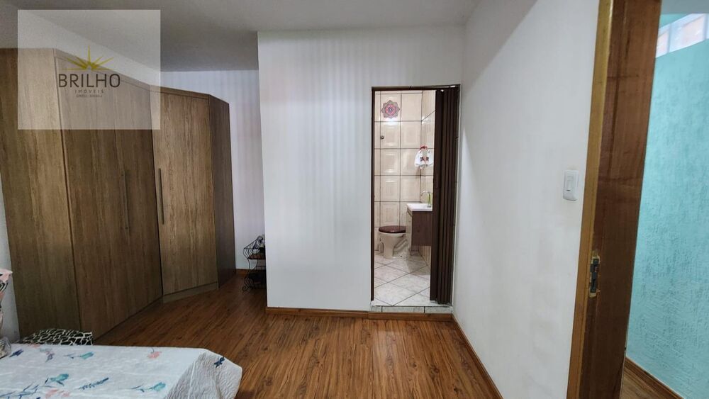 Casa à venda com 3 quartos, 150m² - Foto 17