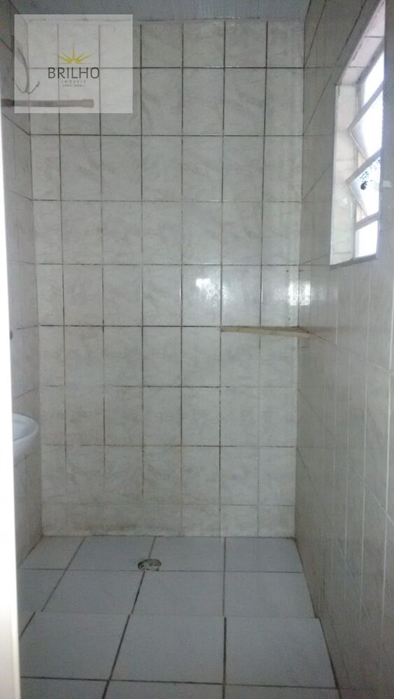 Casa à venda com 5 quartos, 175m² - Foto 4