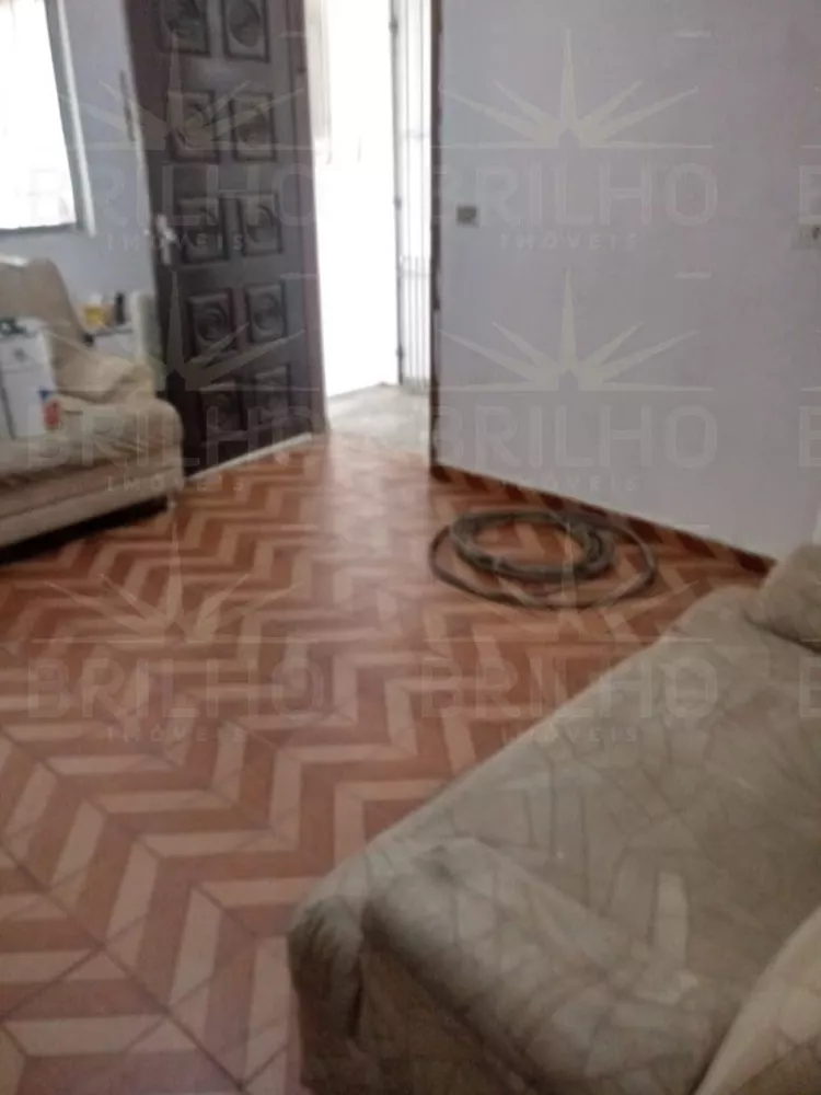 Sobrado à venda com 4 quartos, 200m² - Foto 3