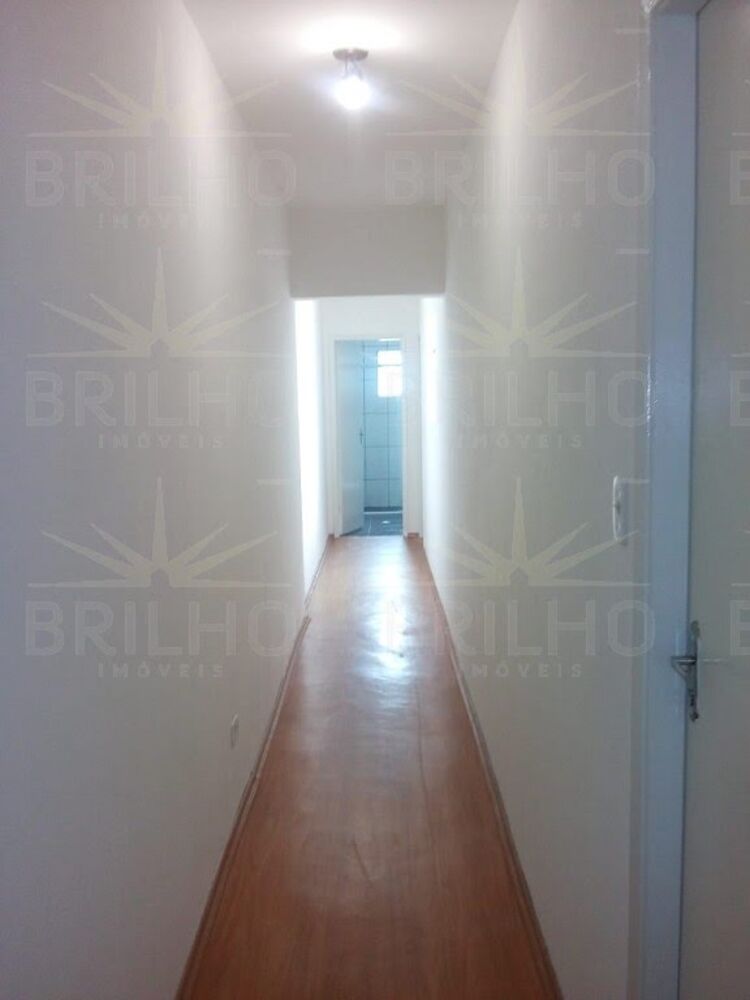 Sobrado à venda com 3 quartos, 232m² - Foto 1