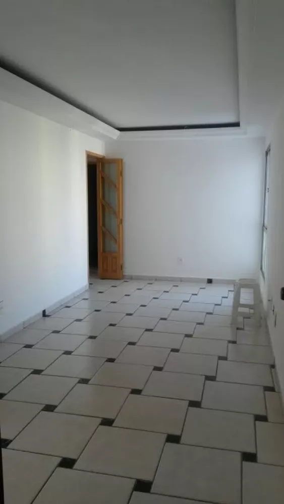 Apartamento à venda com 3 quartos, 68m² - Foto 1