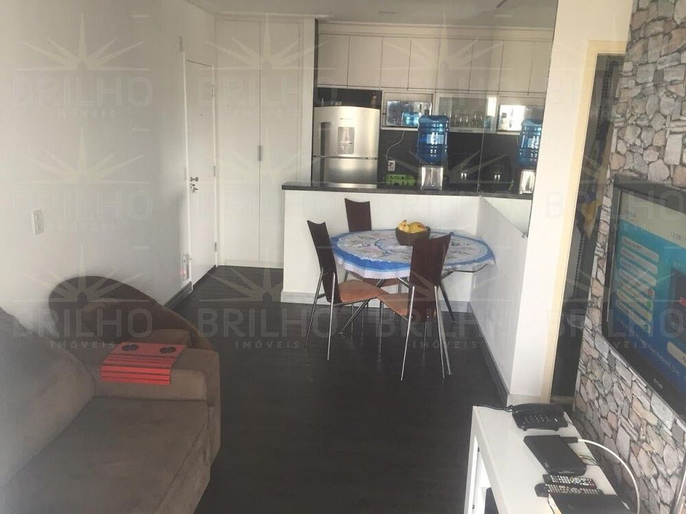 Apartamento à venda com 3 quartos, 65m² - Foto 2