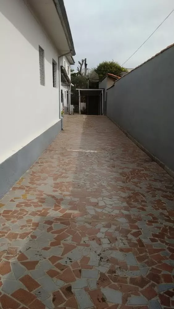 Casa à venda com 6 quartos, 500m² - Foto 1