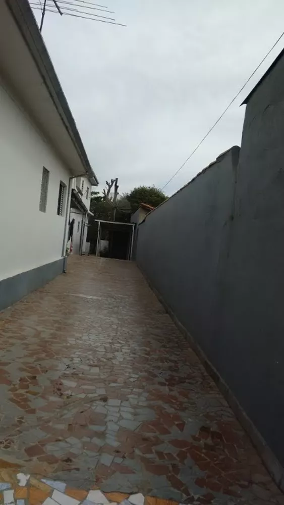 Casa à venda com 6 quartos, 500m² - Foto 2